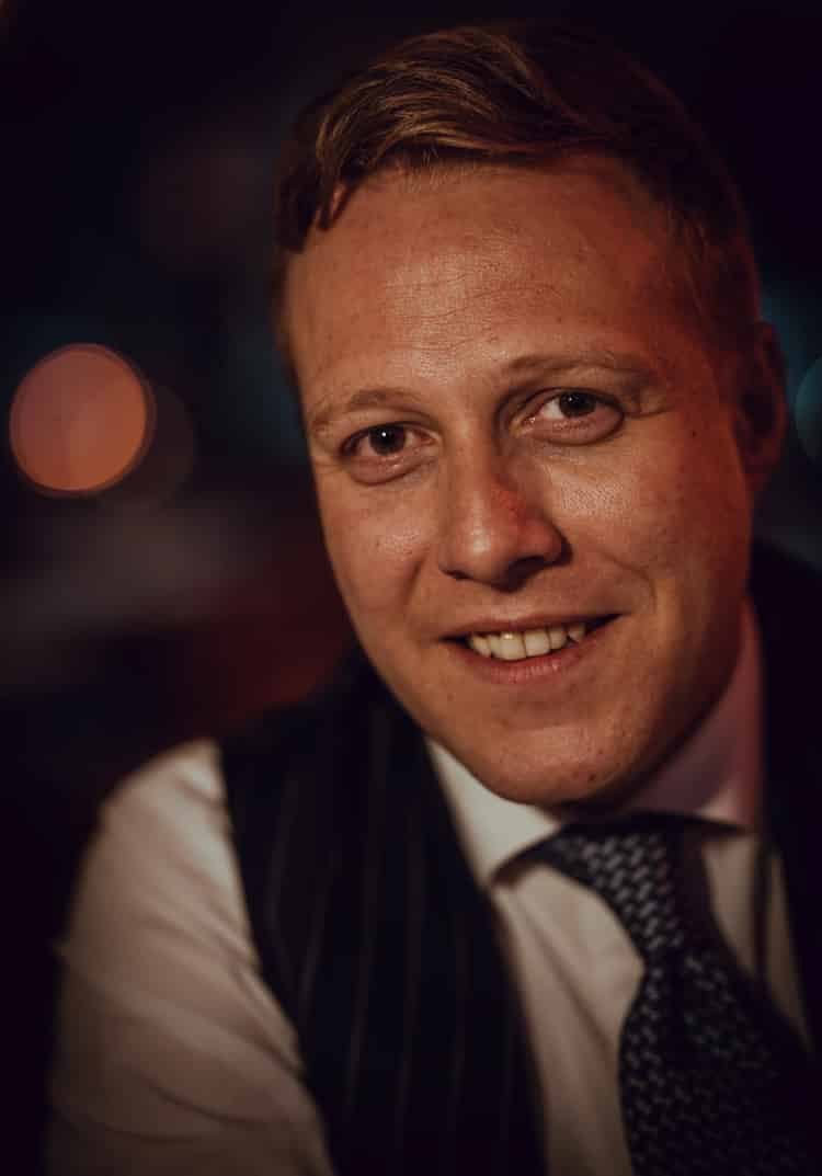 Álvaro's portrait in natural light